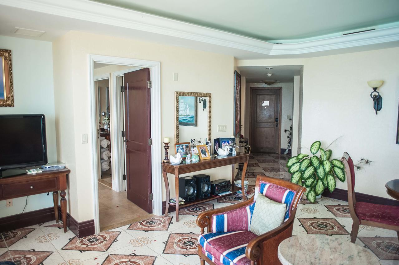Palmyra Luxury Beach Condos Montego Bay Exterior photo